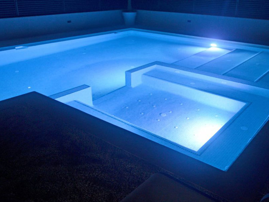 construir una piscina en Girona